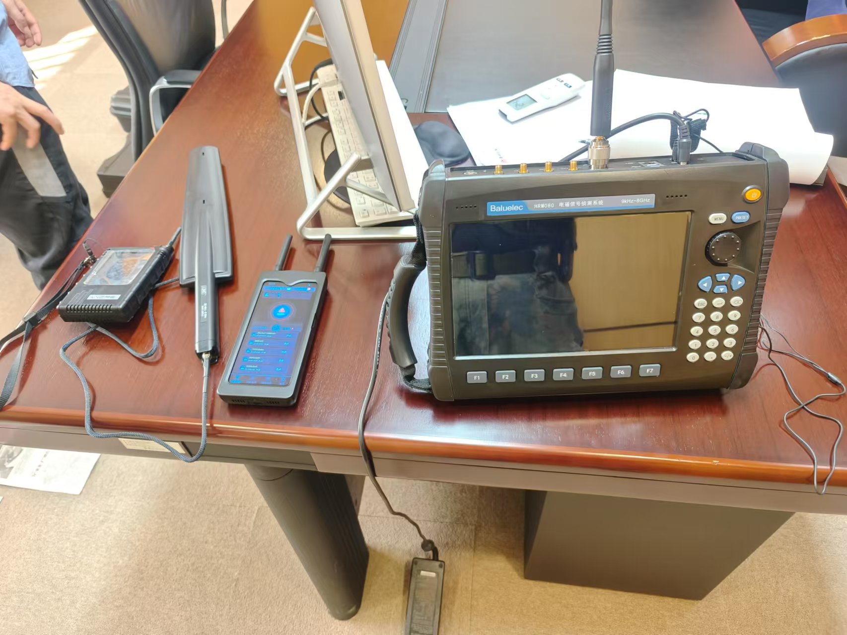 保密反窃听检测公司是干嘛的？上门检测摄像头和监听